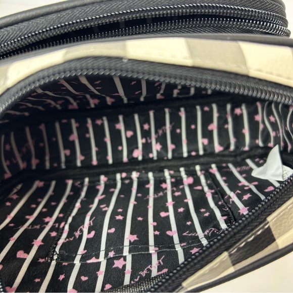 New Betsey Johnson Checkered Crossbody Bag with Pink Heart and Strawberry Charm - Picture 7 of 8